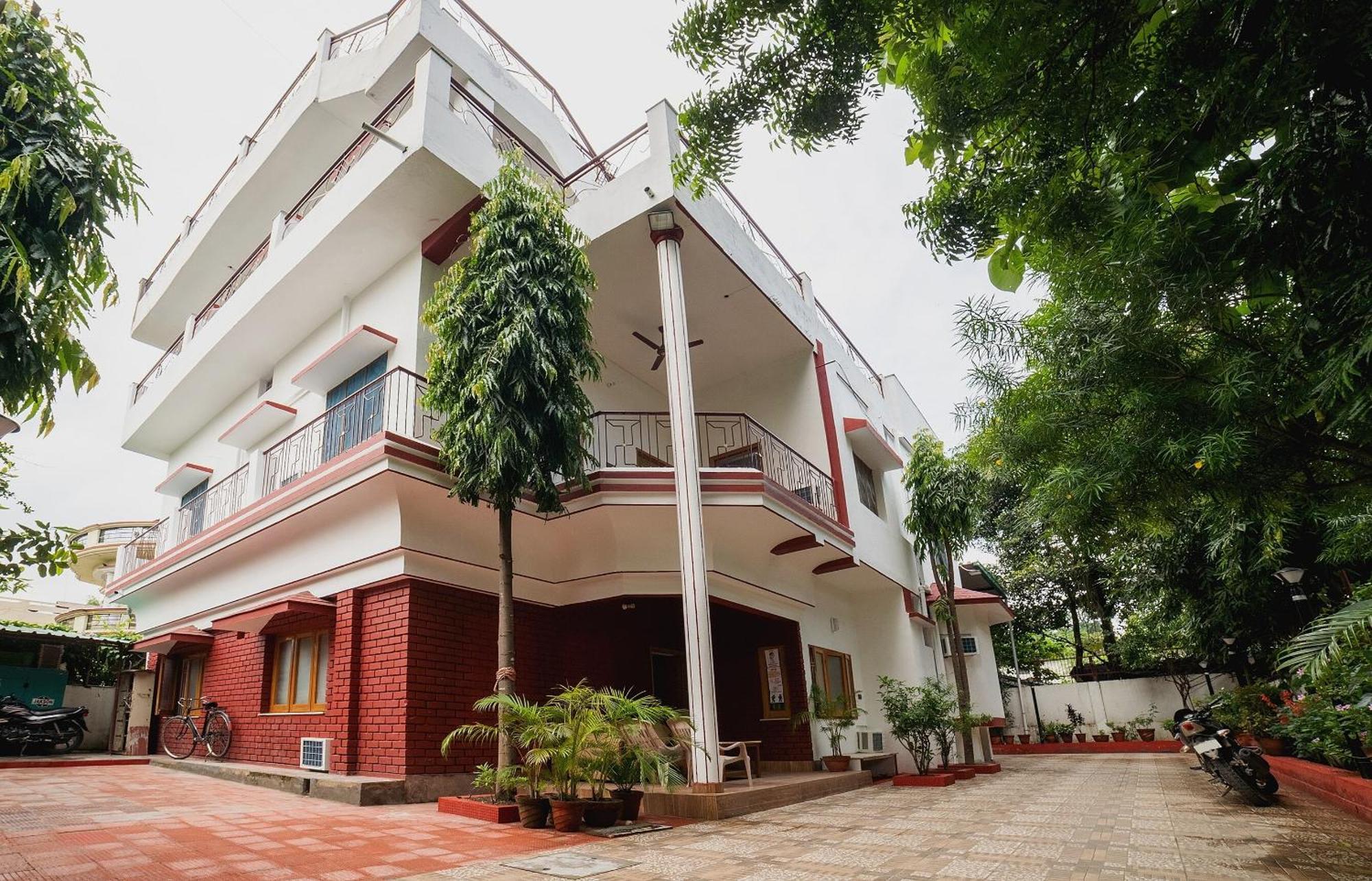 Hotel O Home Gautam Homestay デヘラードゥーン エクステリア 写真